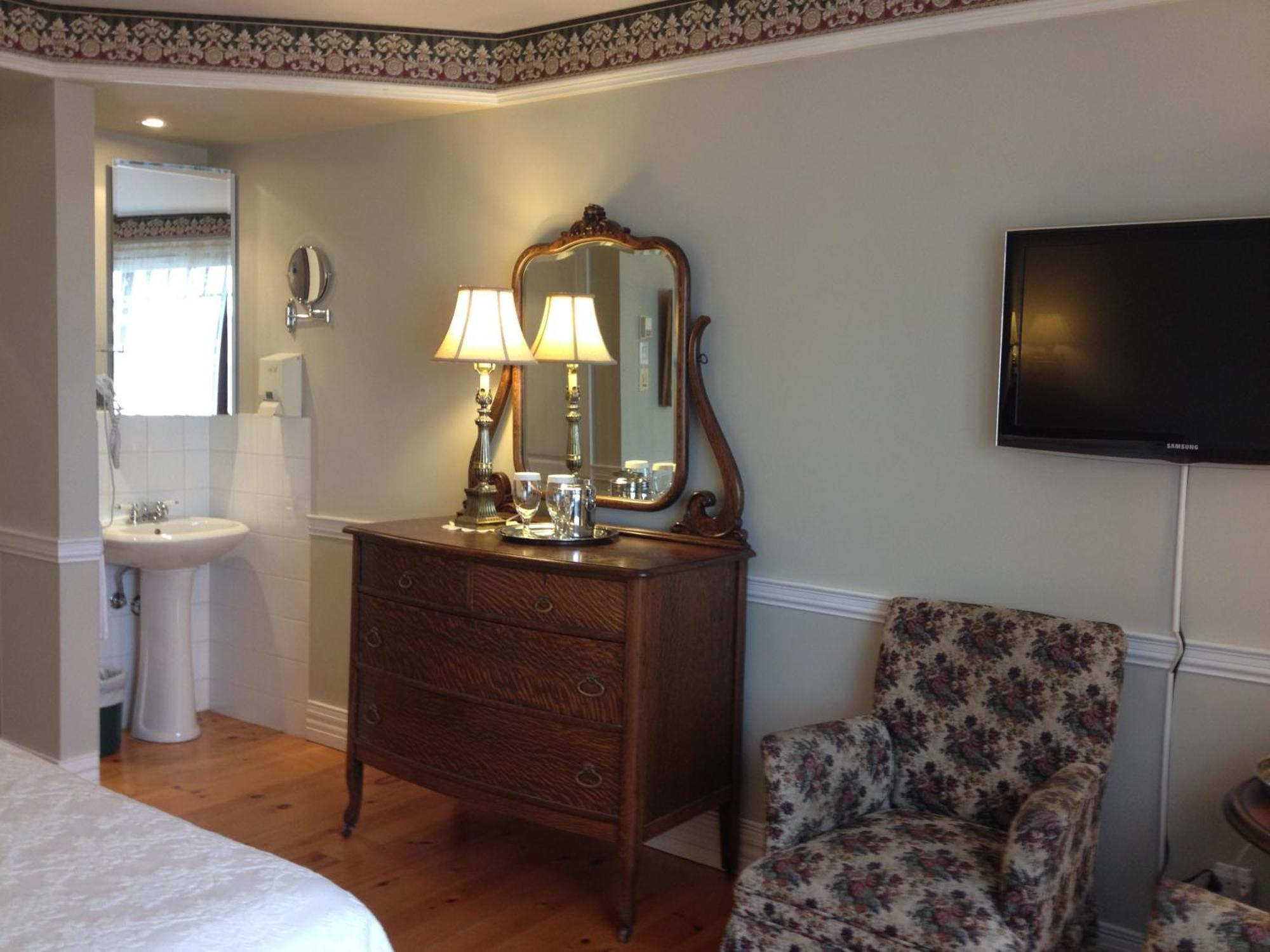 Goéliche hotel et appartement Saint-Laurent-de-l'ile d'Orleans Habitación foto